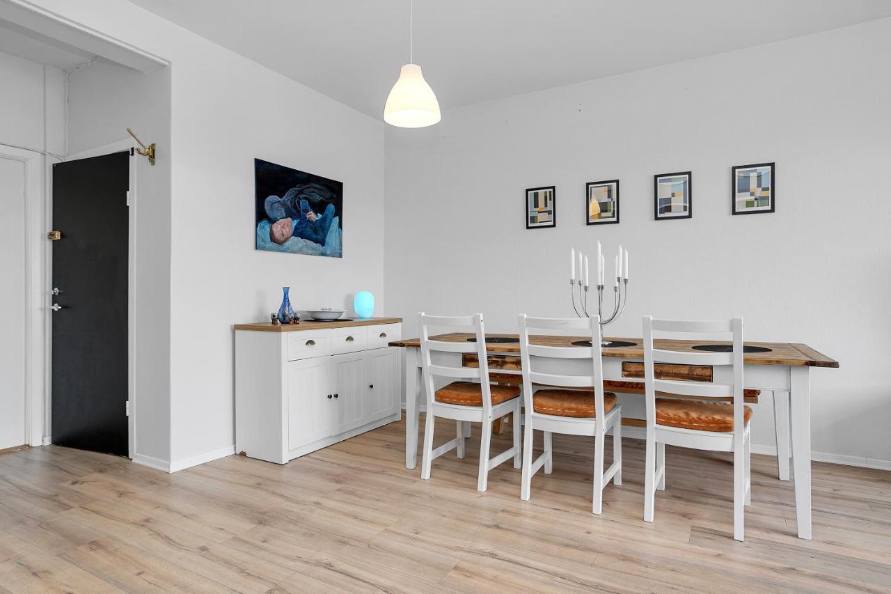 V53 Lovely 2 Bedroom Apartment In レイキャヴィーク エクステリア 写真